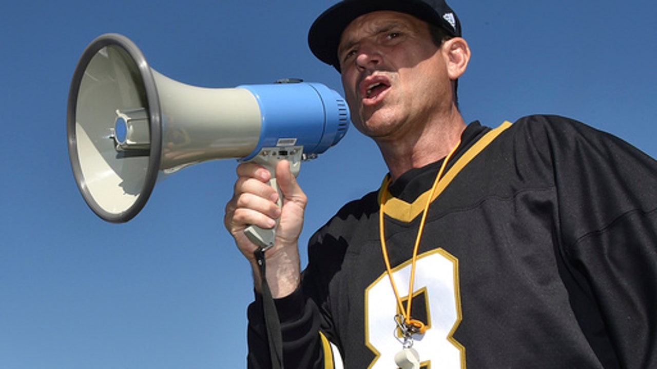 NCAA proposes satellite camps restrictions, early signing